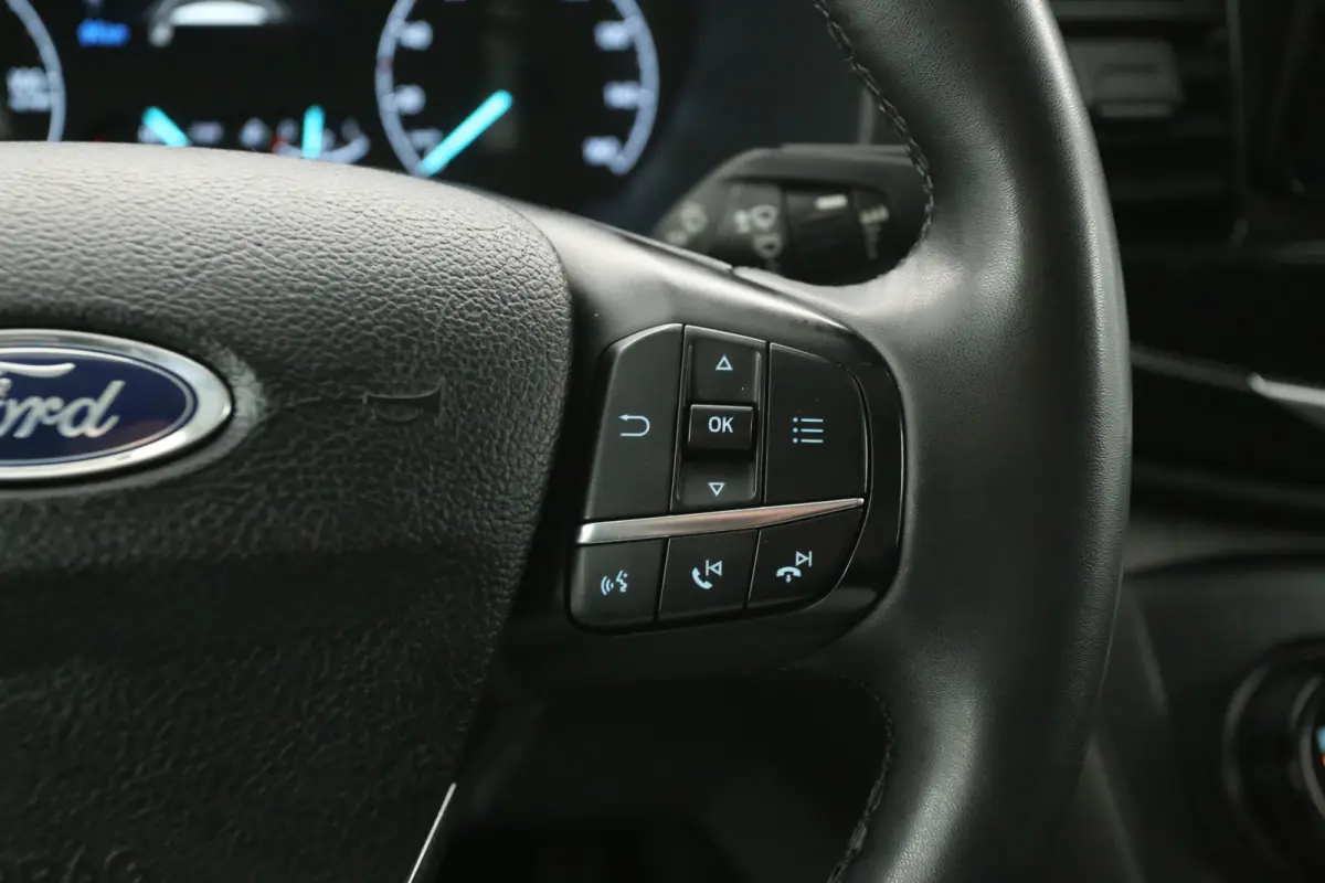 68 kWh L2H2 184PK | Snelladen | SOH 94% | Clima | Cruise | Carplay | 3 Zits | Navi | Parkeersens.