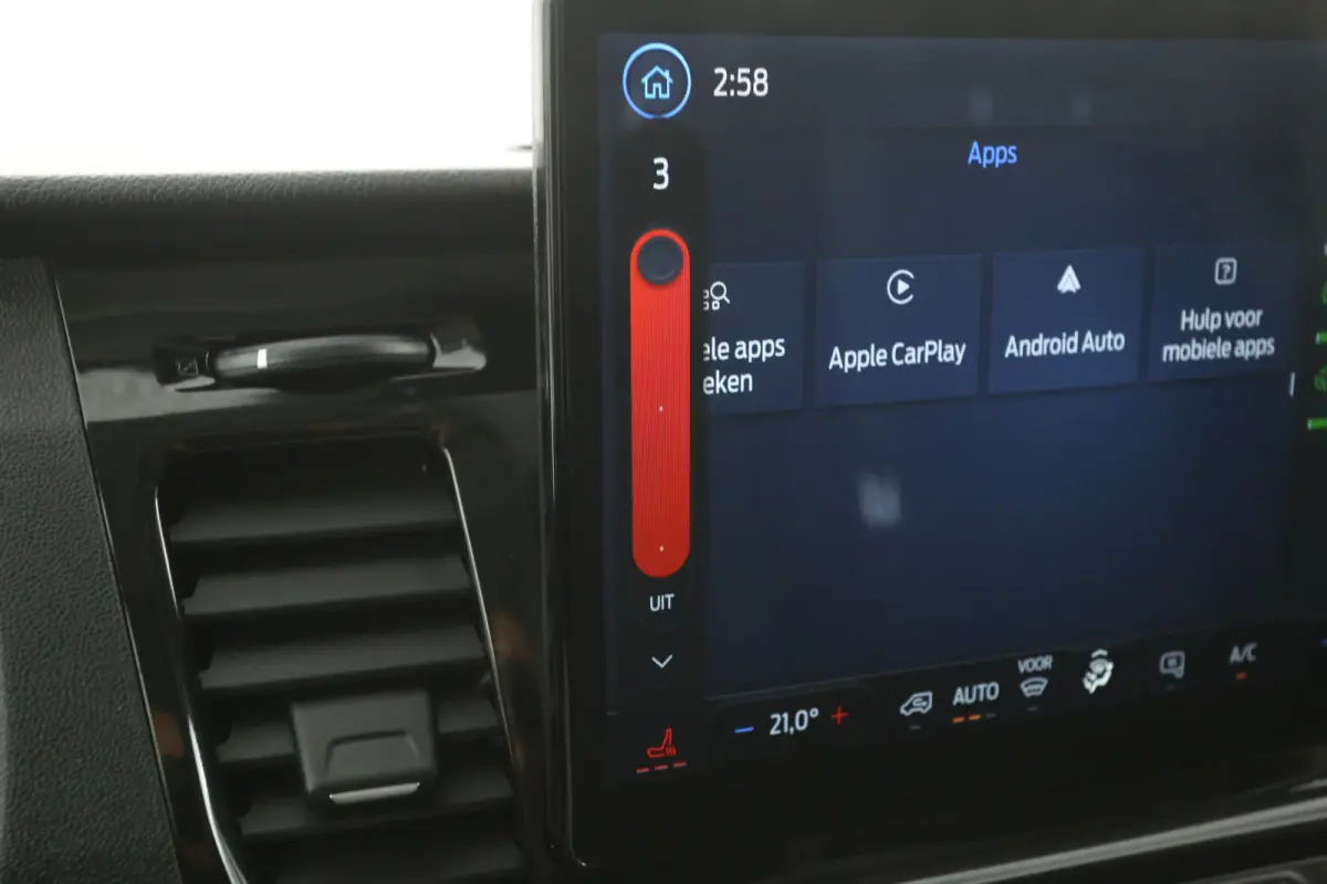 68 kWh L2H2 184PK | Snelladen | SOH 94% | Clima | Cruise | Carplay | 3 Zits | Navi | Parkeersens.