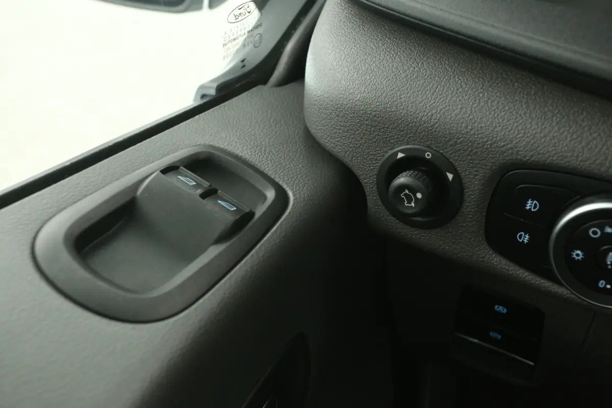 68 kWh L2H2 184PK | Snelladen | SOH 94% | Clima | Cruise | Carplay | 3 Zits | Navi | Parkeersens.