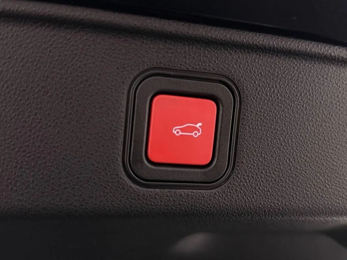 1.2 Hybrid 145pk Aut. La Prima Leder/Nav/Ad.Cruise /El.Verst.Stoelen/Camera/Stoel.Verw/El.Klep/CarPlay