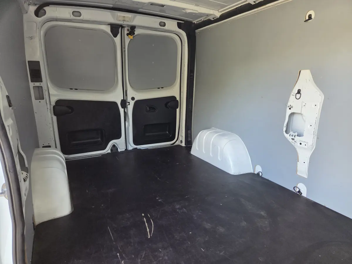 2.0 dCi 145 Pk/107Kw L2 Comfort Verwarmdestoellen Airco Achteruitrijcamera Parkeersensors voor en achter