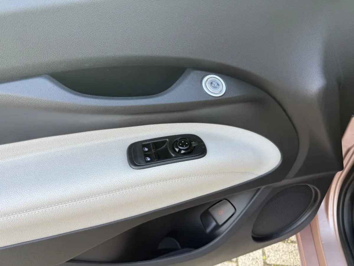 La Prima 42 kWh | Rose goud!! | Schuifdak | Leder | LED | Stoelen verw