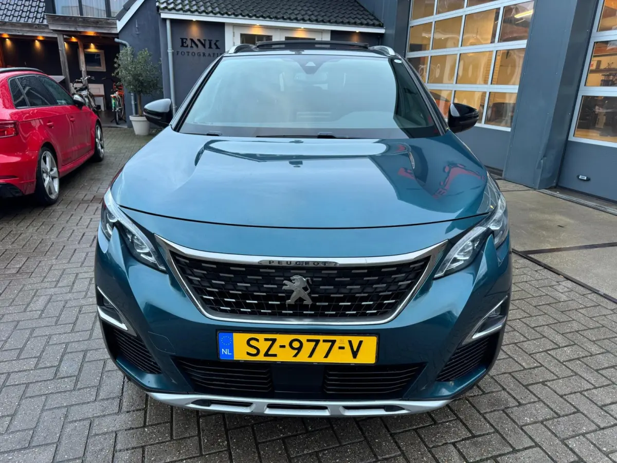 1.2 PureTech Blue Lease GT-Line / Pano / Leder / 7 Persoons .