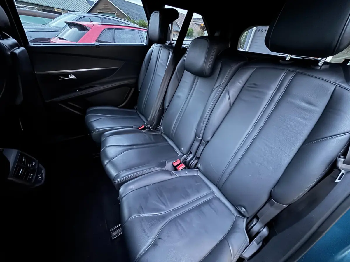 1.2 PureTech Blue Lease GT-Line / Pano / Leder / 7 Persoons .