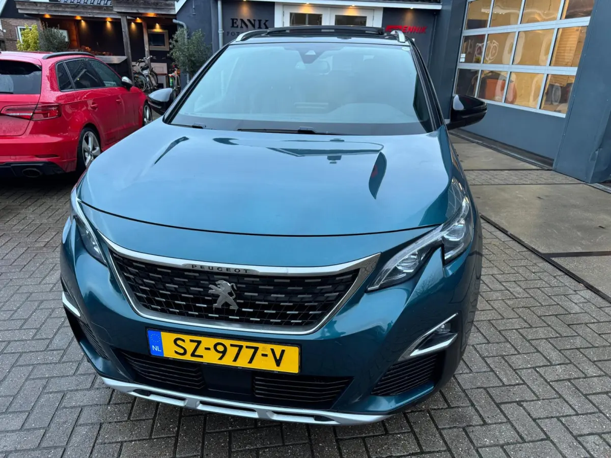 1.2 PureTech Blue Lease GT-Line / Pano / Leder / 7 Persoons .