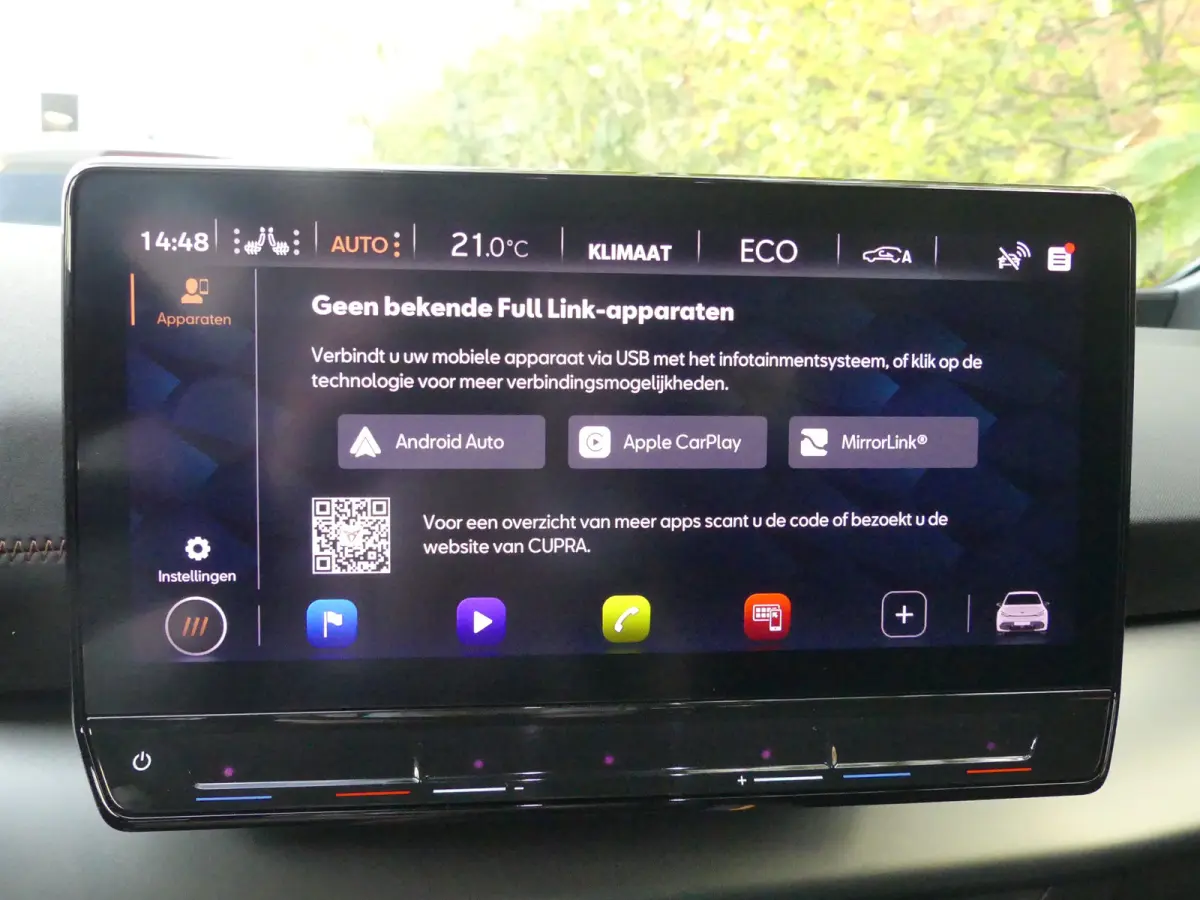 Adrenaline One 62 kWh | ADAPTIVE CRUISE | STOEL+STUURVERWARMING | CAMERA | PARKEERSENSOREN V+A | LMV 19" | NAVI | APPLE CARPLAY / ANDROID AUTO |