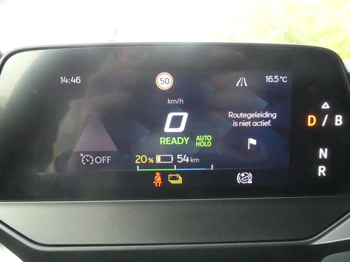 Adrenaline One 62 kWh | ADAPTIVE CRUISE | STOEL+STUURVERWARMING | CAMERA | PARKEERSENSOREN V+A | LMV 19" | NAVI | APPLE CARPLAY / ANDROID AUTO |