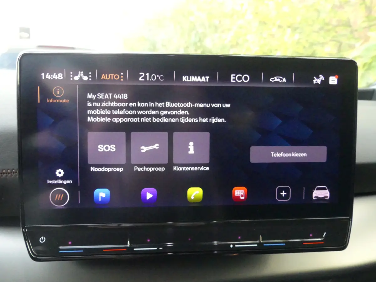 Adrenaline One 62 kWh | ADAPTIVE CRUISE | STOEL+STUURVERWARMING | CAMERA | PARKEERSENSOREN V+A | LMV 19" | NAVI | APPLE CARPLAY / ANDROID AUTO |