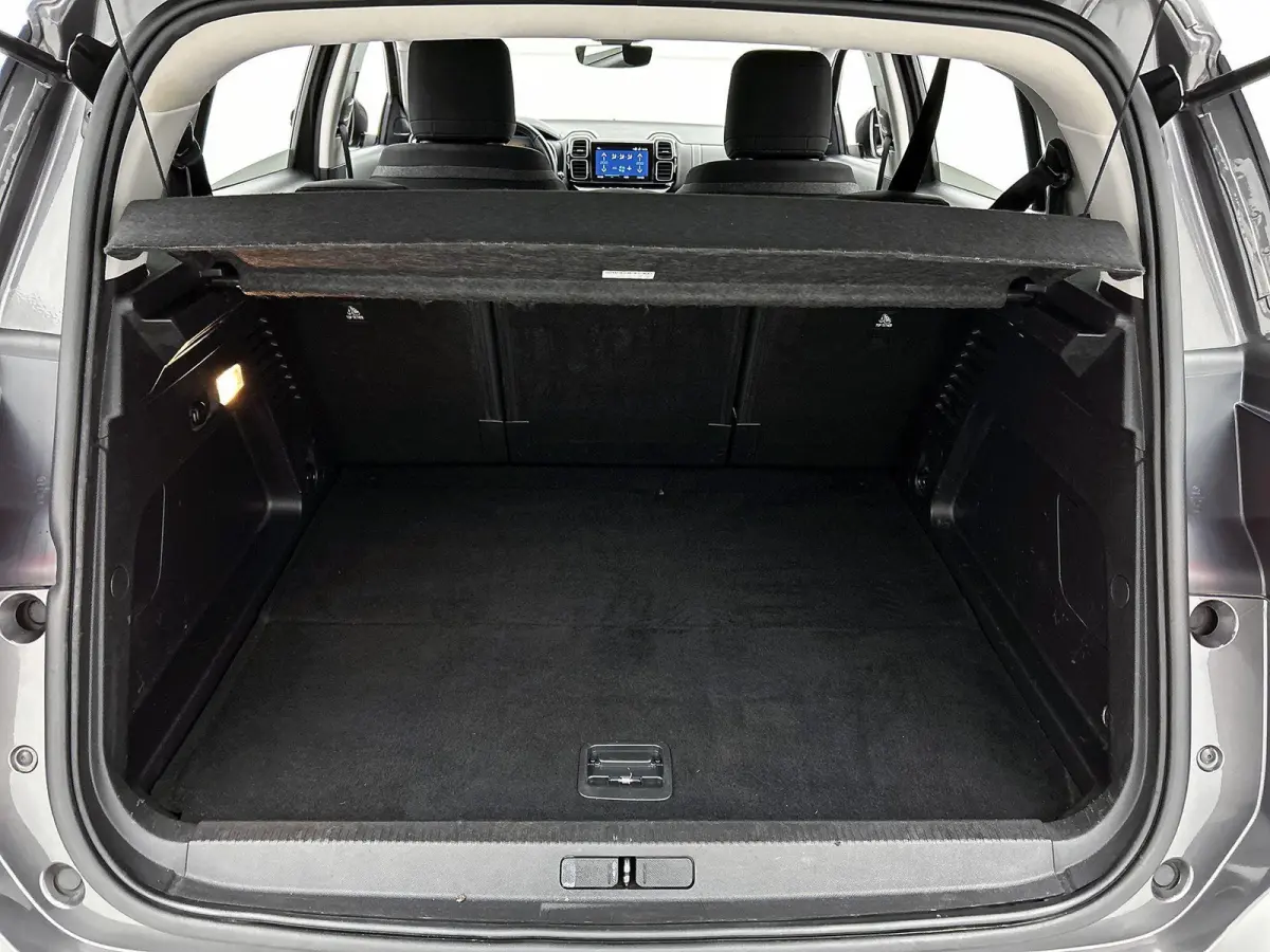 SUV Business 1.6 Plug-in Hybrid 225pk Automaat | Navigatie | Achteruitrijcamera | Climate Control | Cruise Control | Parkeersensoren v+a | Dodehoeksensor | Led koplampen | Keyless | Armsteun