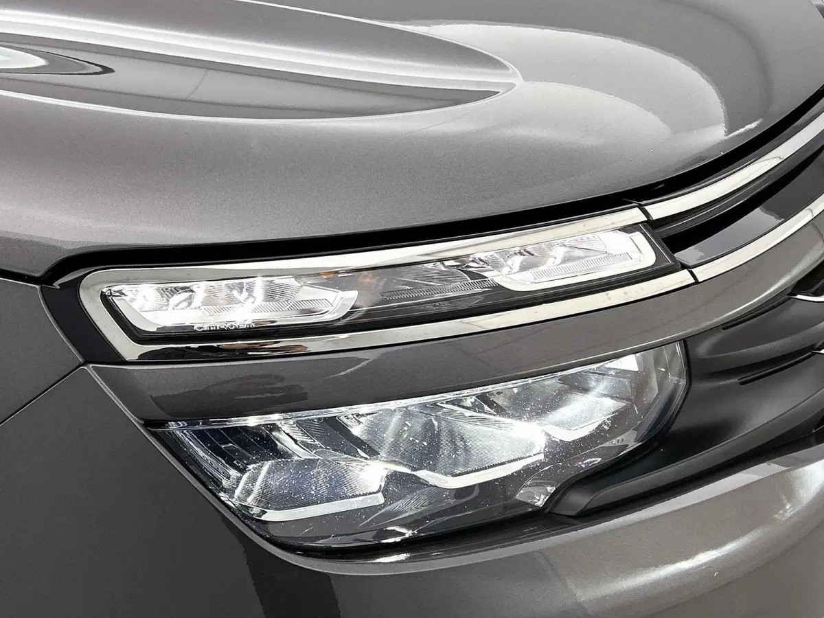 SUV Business 1.6 Plug-in Hybrid 225pk Automaat | Navigatie | Achteruitrijcamera | Climate Control | Cruise Control | Parkeersensoren v+a | Dodehoeksensor | Led koplampen | Keyless | Armsteun