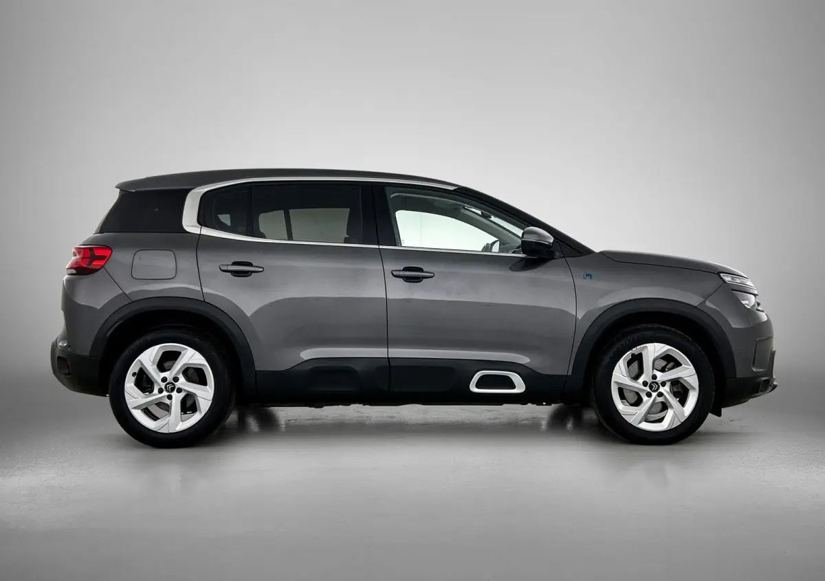 SUV Business 1.6 Plug-in Hybrid 225pk Automaat | Navigatie | Achteruitrijcamera | Climate Control | Cruise Control | Parkeersensoren v+a | Dodehoeksensor | Led koplampen | Keyless | Armsteun