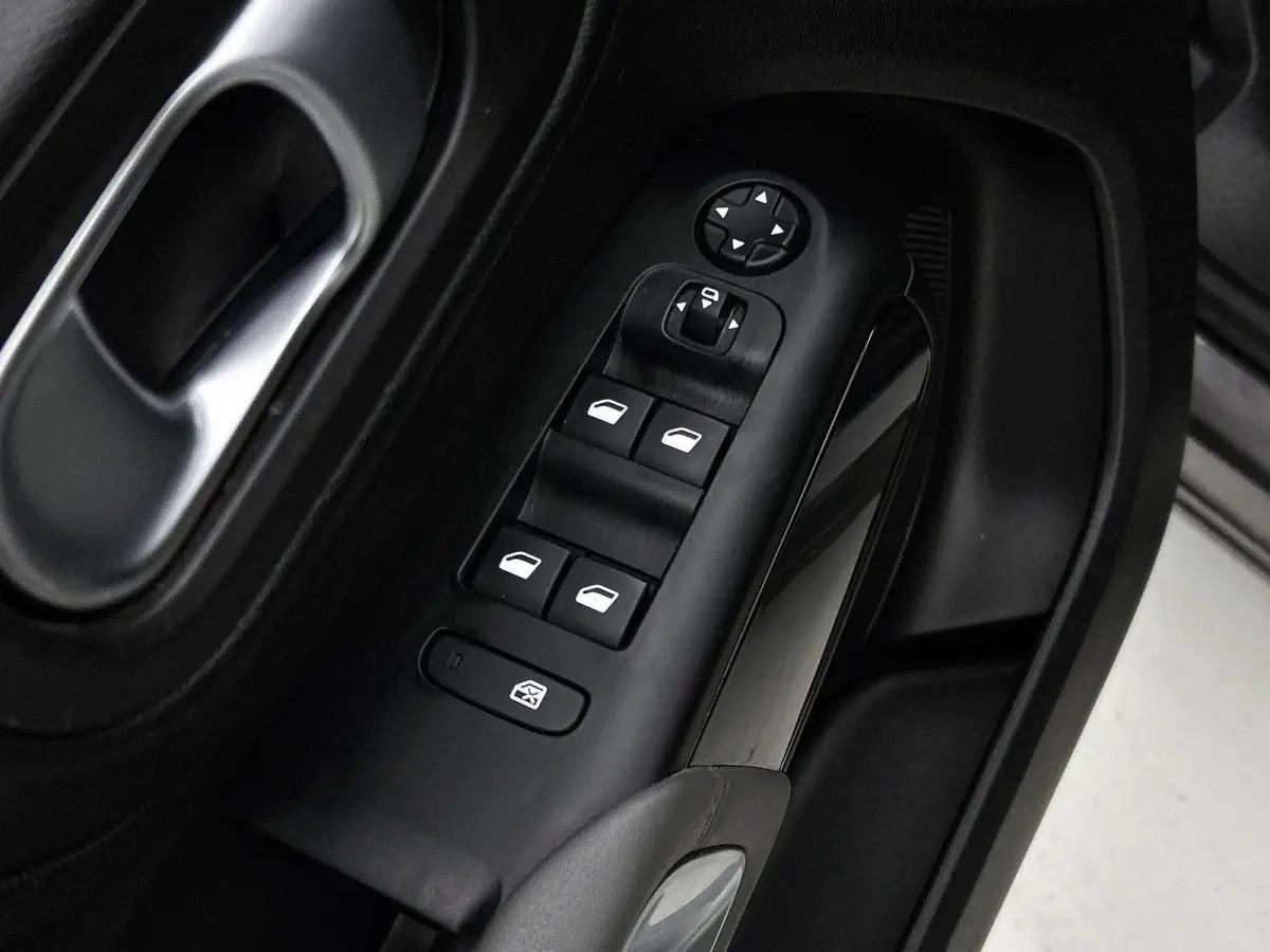 SUV Business 1.6 Plug-in Hybrid 225pk Automaat | Navigatie | Achteruitrijcamera | Climate Control | Cruise Control | Parkeersensoren v+a | Dodehoeksensor | Led koplampen | Keyless | Armsteun