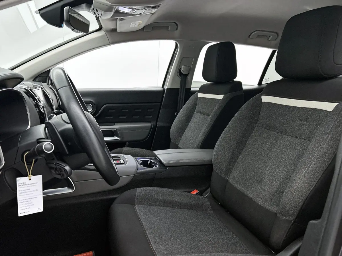 SUV Business 1.6 Plug-in Hybrid 225pk Automaat | Navigatie | Achteruitrijcamera | Climate Control | Cruise Control | Parkeersensoren v+a | Dodehoeksensor | Led koplampen | Keyless | Armsteun