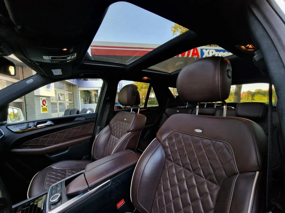 ML 500 4.7-liter V8 Biturbo 409PK|AMG-uitgevoerd|Designo|360'Camera|Trekhaak|LEER|Xenon|ACC|Stoel&Stuur-verwarming|Karman&Kardon|Schuifdak|