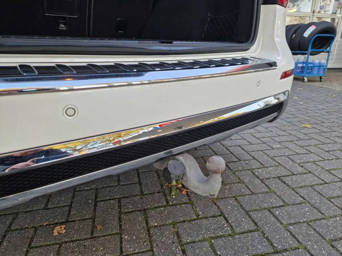 ML 500 4.7-liter V8 Biturbo 409PK|AMG-uitgevoerd|Designo|360'Camera|Trekhaak|LEER|Xenon|ACC|Stoel&Stuur-verwarming|Karman&Kardon|Schuifdak|
