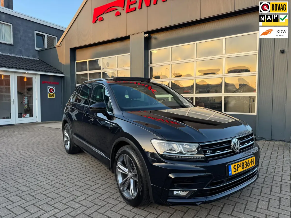 1.4 TSI ACT Highline Business R-Line / Pano / Virtual / ACC / Leder / Trekhaak / Zeer Kompleet.
