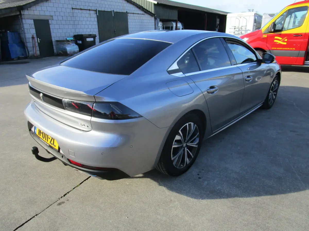 1.5 BlueHDI Allure Avantage cam leer nieuwstaat