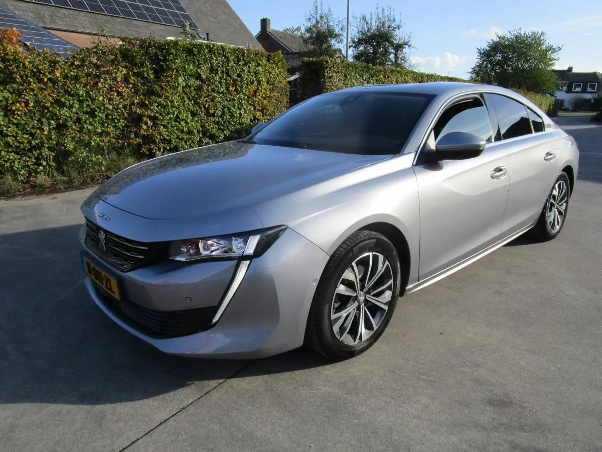 1.5 BlueHDI Allure Avantage cam leer nieuwstaat