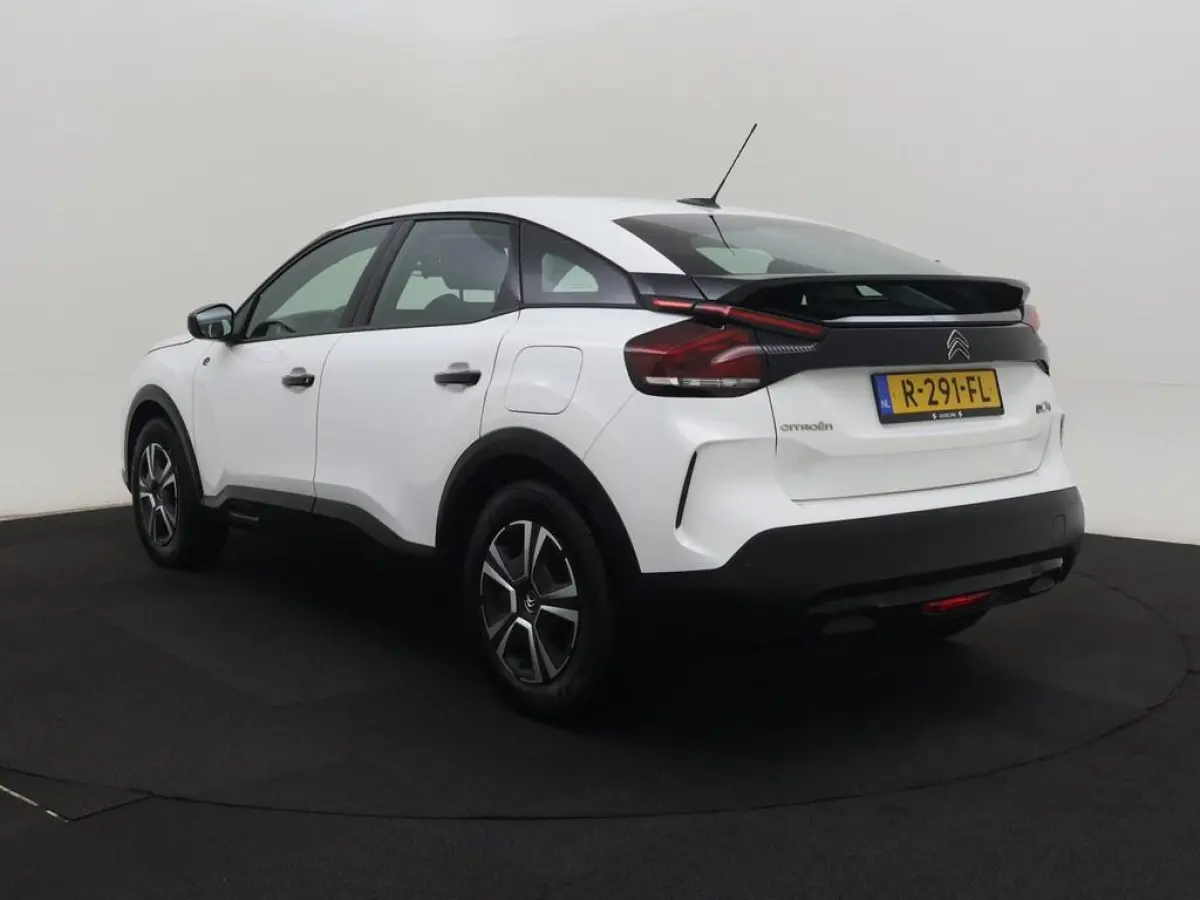 Live 50 kWh Carplay/Ecc/Cruise/Led/DaB 1e eigenaar