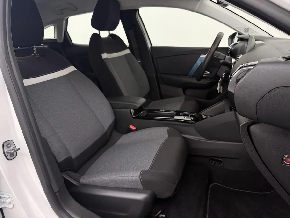 Live 50 kWh Carplay/Ecc/Cruise/Led/DaB 1e eigenaar