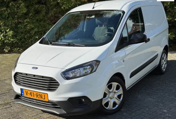 1.0 Trend EcoBoost S&S | Airco | Voorruitverwarming | Elektrische ramen