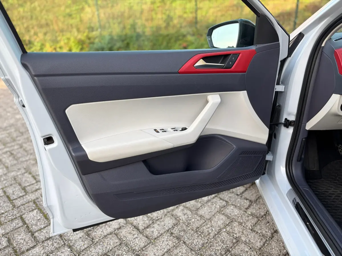 1.0 TSI Highline BEATS I 1E EIGENAAR I CLIMA I PDC I LED I UNIEK