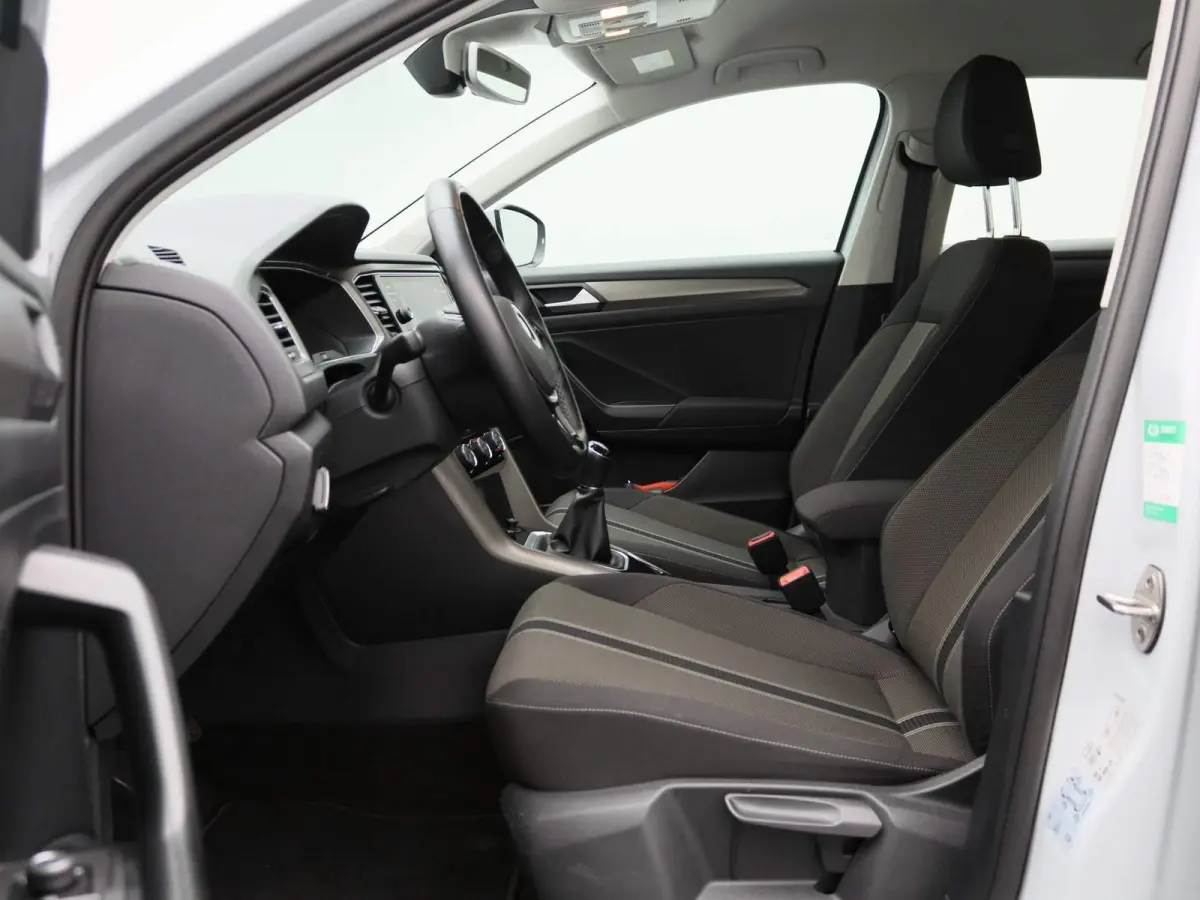 1.0 TSI Style 116 PK Origineel Nederlands | Navigatie | Apple Carplay | Android Auto | Parkeersensoren | DAB | Adaptive Cruise Control |