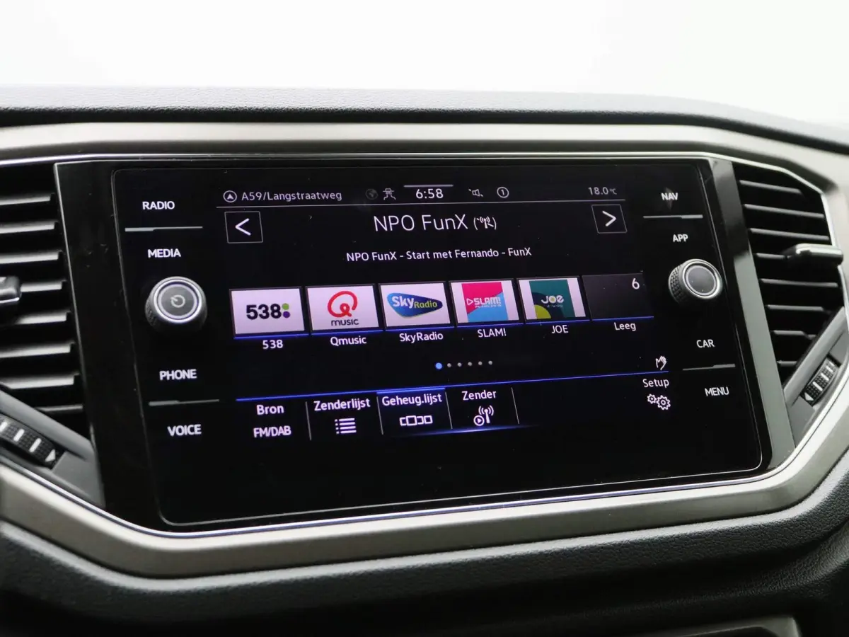 1.0 TSI Style 116 PK Origineel Nederlands | Navigatie | Apple Carplay | Android Auto | Parkeersensoren | DAB | Adaptive Cruise Control |