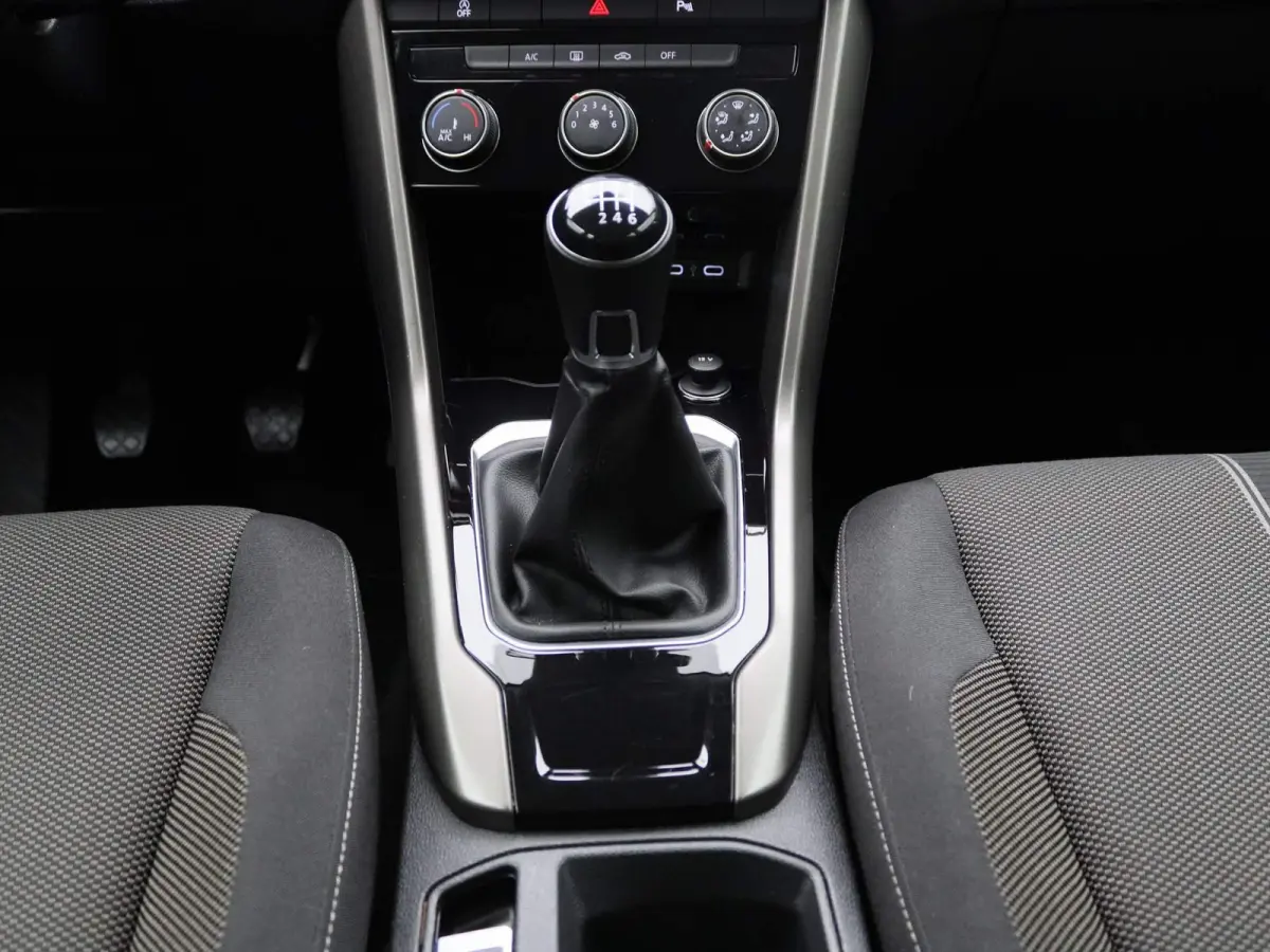 1.0 TSI Style 116 PK Origineel Nederlands | Navigatie | Apple Carplay | Android Auto | Parkeersensoren | DAB | Adaptive Cruise Control |