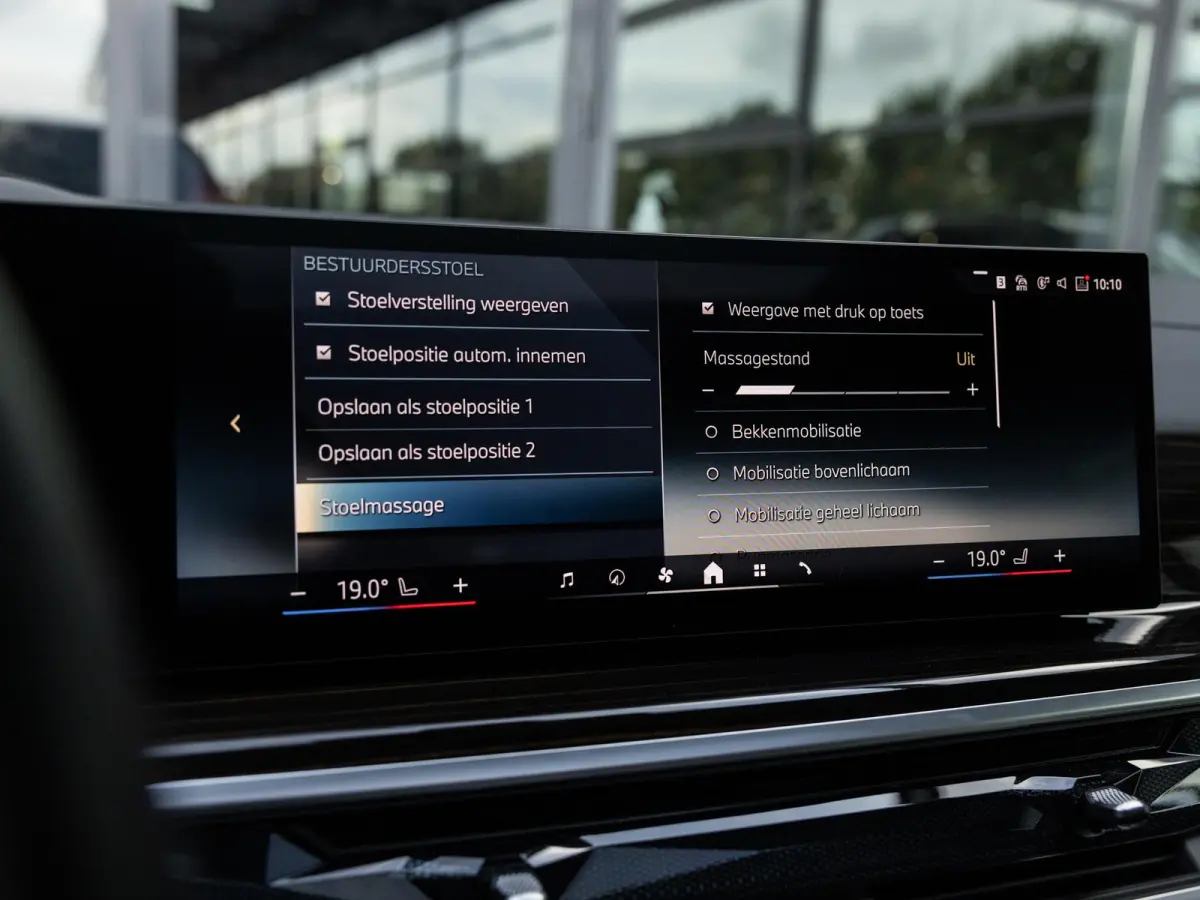 xDrive50e | DRAVITGRAU | ACHTERAS BESTURING | PANORAMADAK | TREKHAAK | SOFTCLOSE | STOELVENTILATIE | STOELVERWARMING | HARMAN KARDON | INTEGRAL ACTIVE STEERING | STOELMASSAGE | MEMORY | NL A