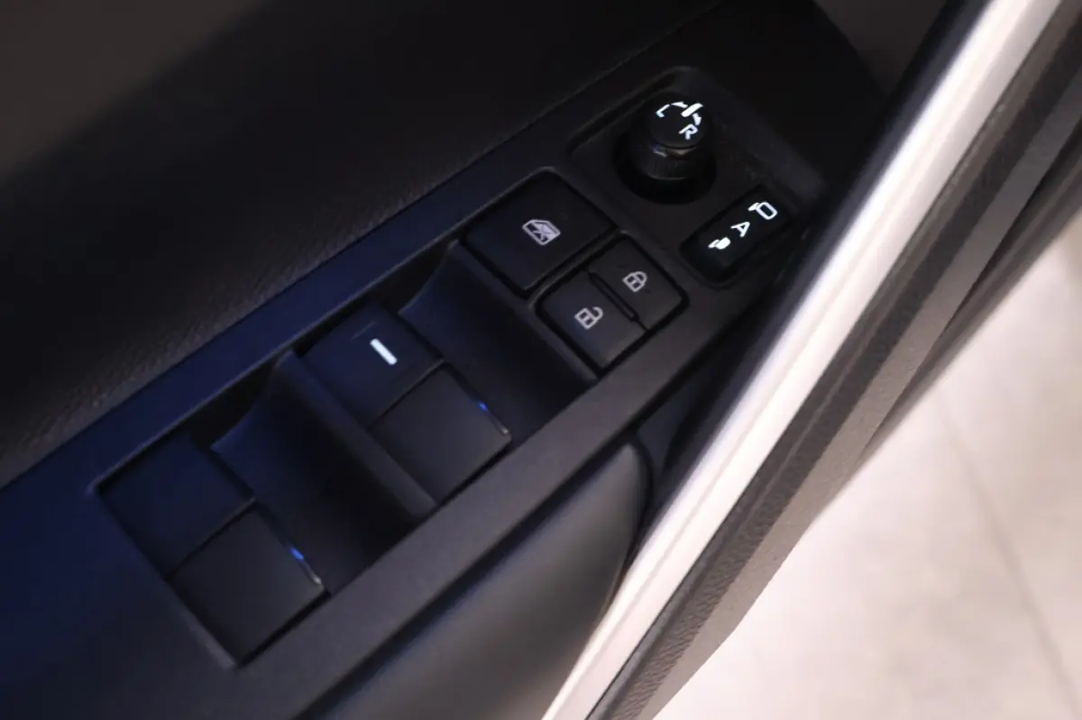 Hybrid 140 Dynamic