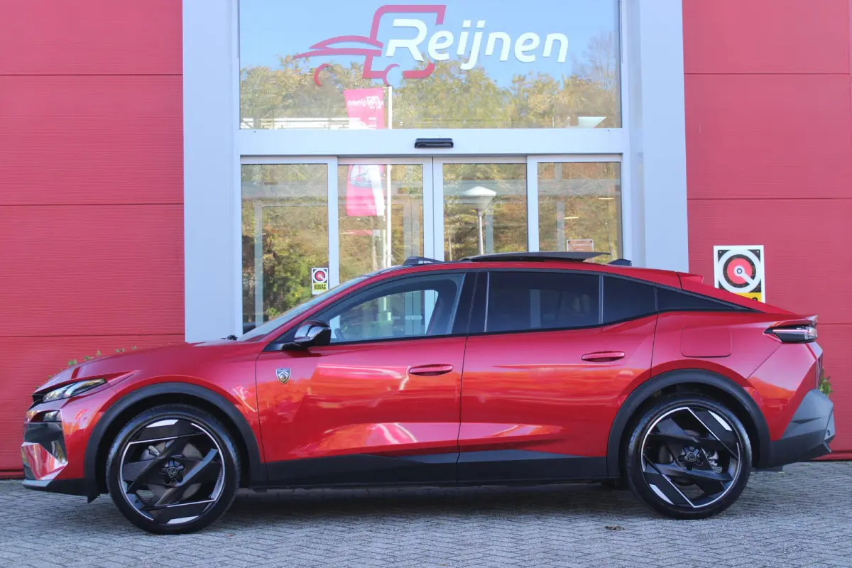 1.6 240PK PLUG-IN HYBRID GT EXCLUSIVE | ACTIERADIUS ELEK. WLTP 81-85KM | PANORAMA SCHUIF/KANTEL DAK | ELEKTRISCH VERSTELBARE VOORSTOELEN MET MASSAGE FUNCTIE | VOORSTOELEN VERWARMBAAR | STUUR