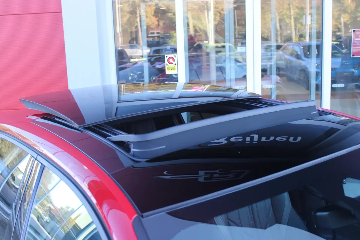 1.6 240PK PLUG-IN HYBRID GT EXCLUSIVE | ACTIERADIUS ELEK. WLTP 81-85KM | PANORAMA SCHUIF/KANTEL DAK | ELEKTRISCH VERSTELBARE VOORSTOELEN MET MASSAGE FUNCTIE | VOORSTOELEN VERWARMBAAR | STUUR