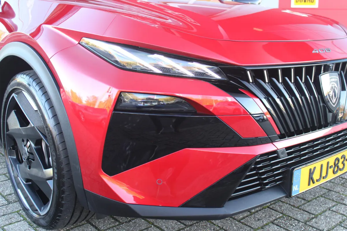 1.6 240PK PLUG-IN HYBRID GT EXCLUSIVE | ACTIERADIUS ELEK. WLTP 81-85KM | PANORAMA SCHUIF/KANTEL DAK | ELEKTRISCH VERSTELBARE VOORSTOELEN MET MASSAGE FUNCTIE | VOORSTOELEN VERWARMBAAR | STUUR