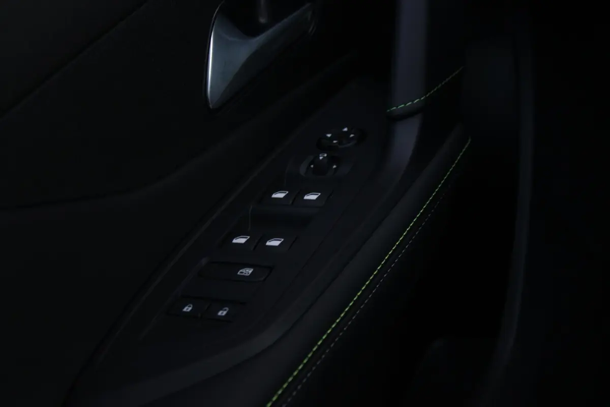1.6 240PK PLUG-IN HYBRID GT EXCLUSIVE | ACTIERADIUS ELEK. WLTP 81-85KM | PANORAMA SCHUIF/KANTEL DAK | ELEKTRISCH VERSTELBARE VOORSTOELEN MET MASSAGE FUNCTIE | VOORSTOELEN VERWARMBAAR | STUUR