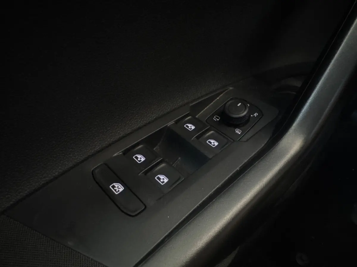 TSI 110PK LIFE CARPLAY/TREKHAAK/PARKEERSENSOREN ***