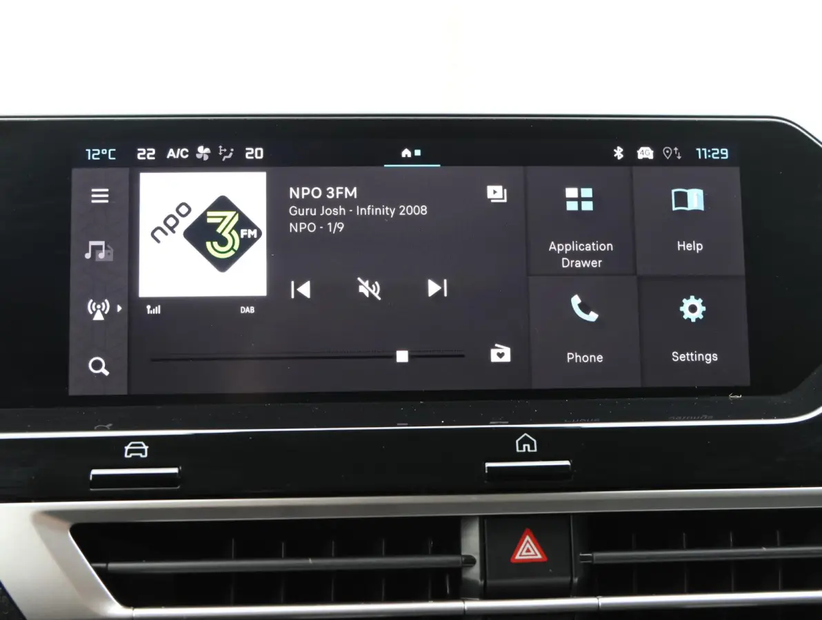 1.2 Hybrid 145pk Max | Navigatie | Stoelverwarming | Draadloos Apple Carplay en Android Auto | Camera