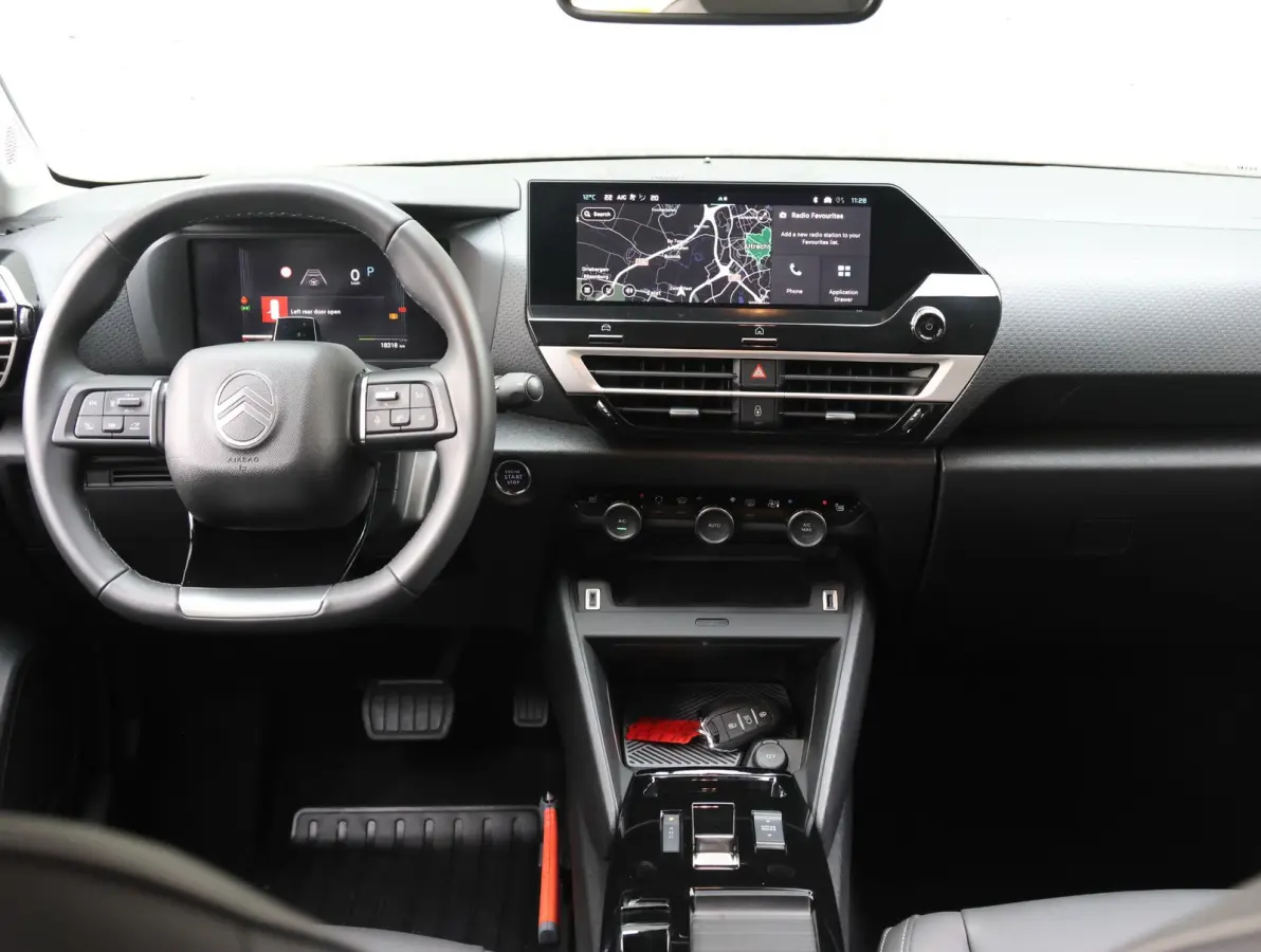 1.2 Hybrid 145pk Max | Navigatie | Stoelverwarming | Draadloos Apple Carplay en Android Auto | Camera