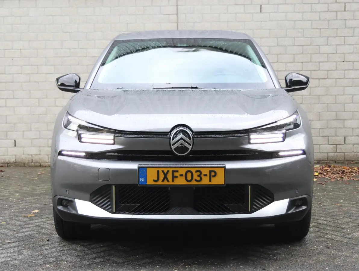 1.2 Hybrid 145pk Max | Navigatie | Stoelverwarming | Draadloos Apple Carplay en Android Auto | Camera