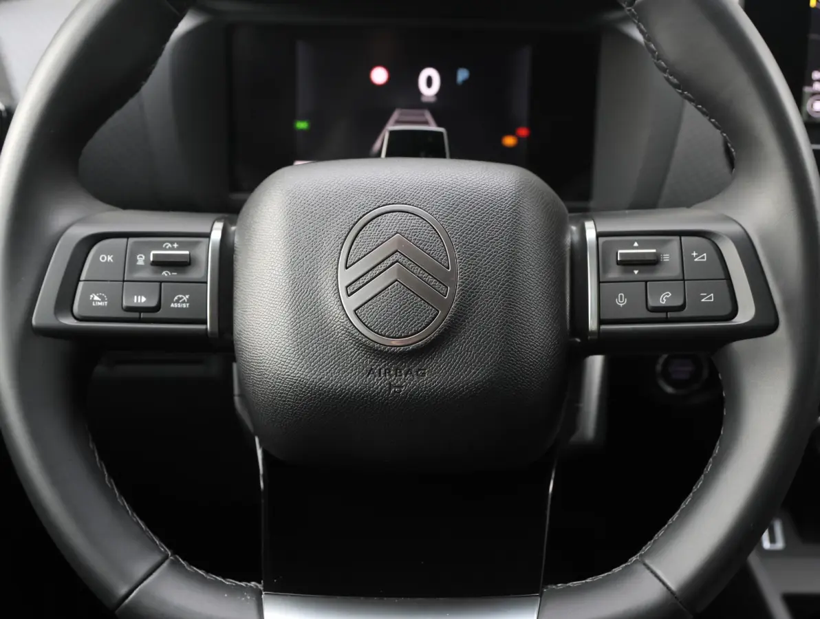 1.2 Hybrid 145pk Max | Navigatie | Stoelverwarming | Draadloos Apple Carplay en Android Auto | Camera