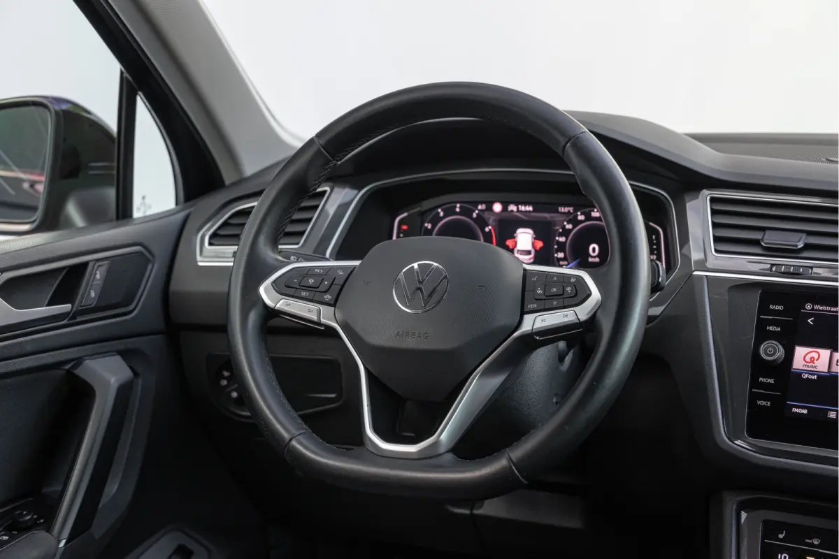 1.5 TSI Life Business IQ Light Discover Media Camera