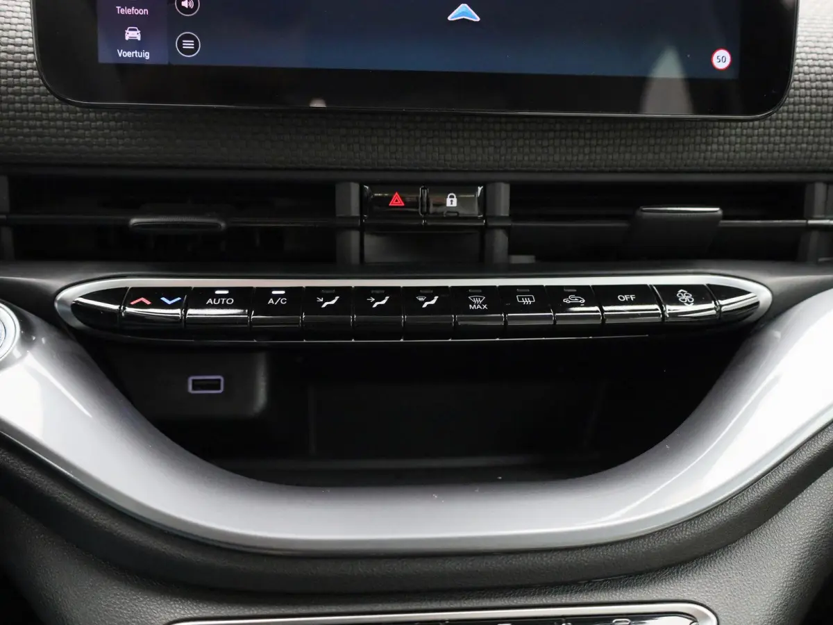 500e 42 kWh La Prima by Bocelli | ACHTERUITRIJCAMERA | STOELVERWARMING | APPLE CARPLAY - ANDROID AUTO | LEDER | CRUISE CONTROL | CLIMATE CONTROL |