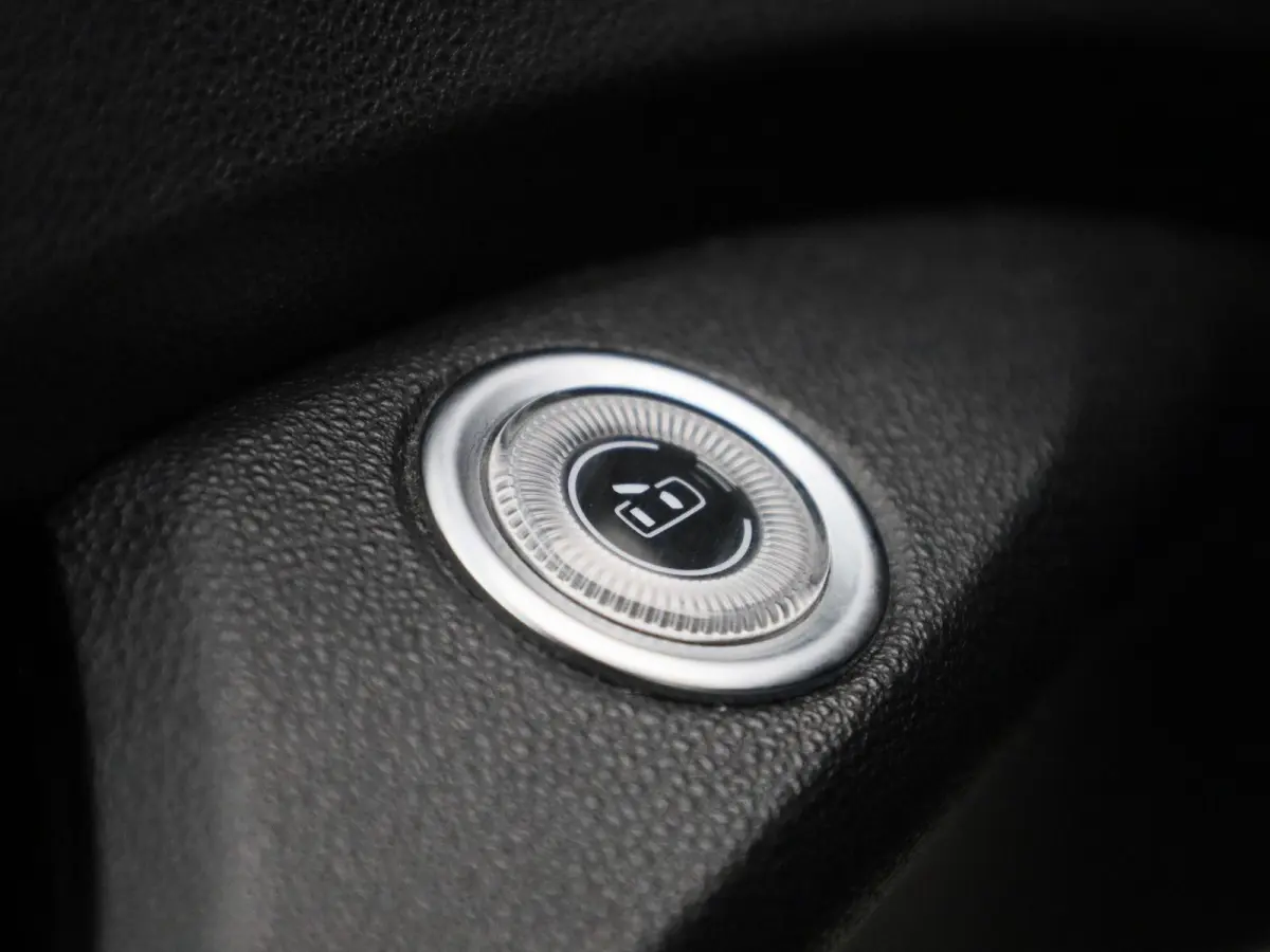 500e 42 kWh La Prima by Bocelli | ACHTERUITRIJCAMERA | STOELVERWARMING | APPLE CARPLAY - ANDROID AUTO | LEDER | CRUISE CONTROL | CLIMATE CONTROL |