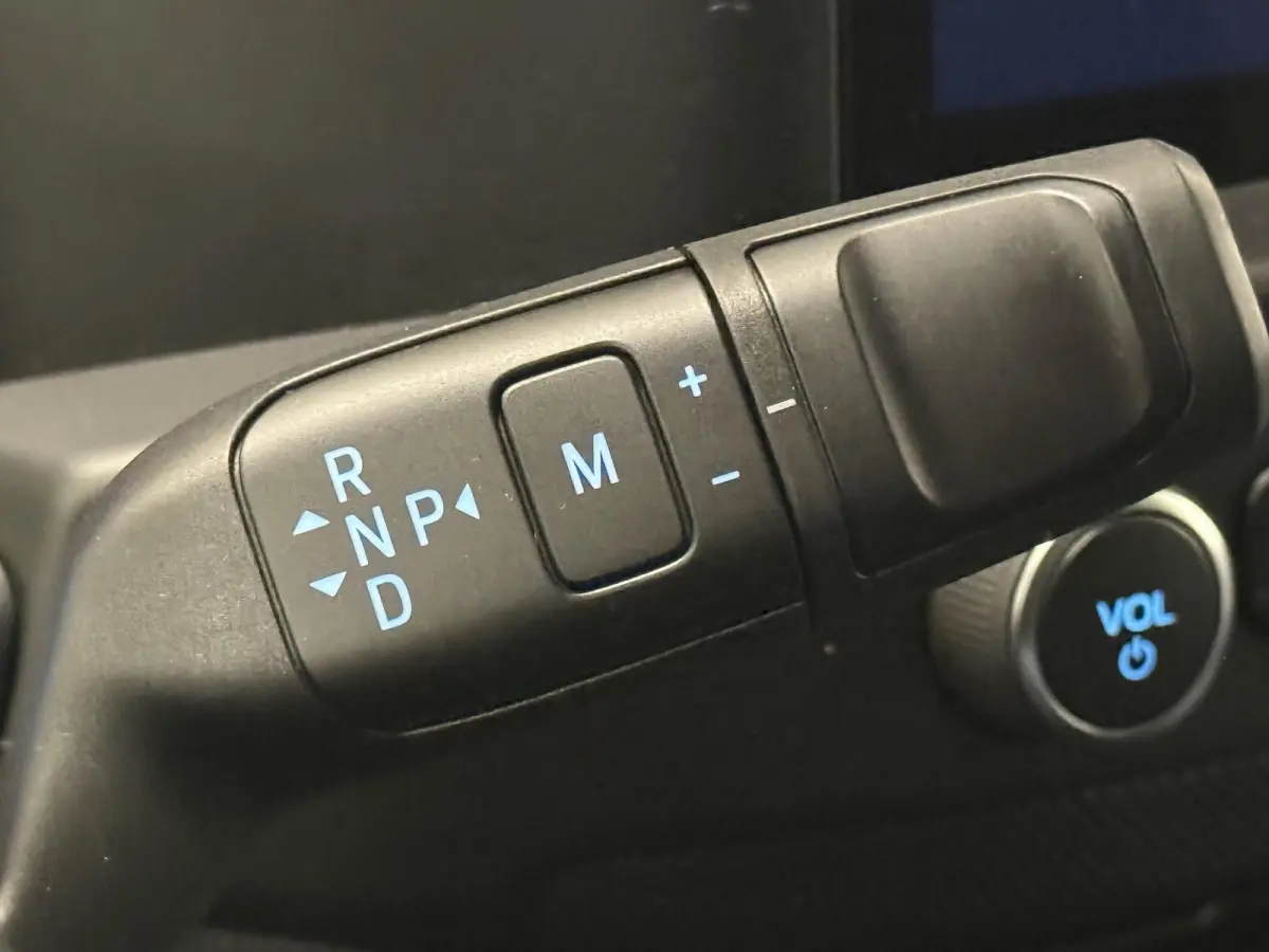 300 2.0 TDCI L2H1 EC Sport Nieuw Model Automaat Apple CarPlay Adaptive Cruise Control Navigatie Parkeersensoren Lichtmetalen velgen Trekhaak Camera Climate Control