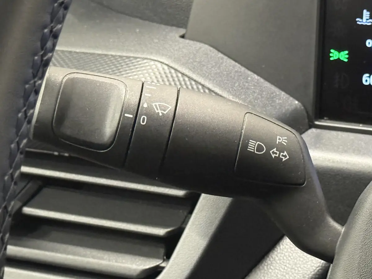 300 2.0 TDCI L2H1 EC Sport Nieuw Model Automaat Apple CarPlay Adaptive Cruise Control Navigatie Parkeersensoren Lichtmetalen velgen Trekhaak Camera Climate Control