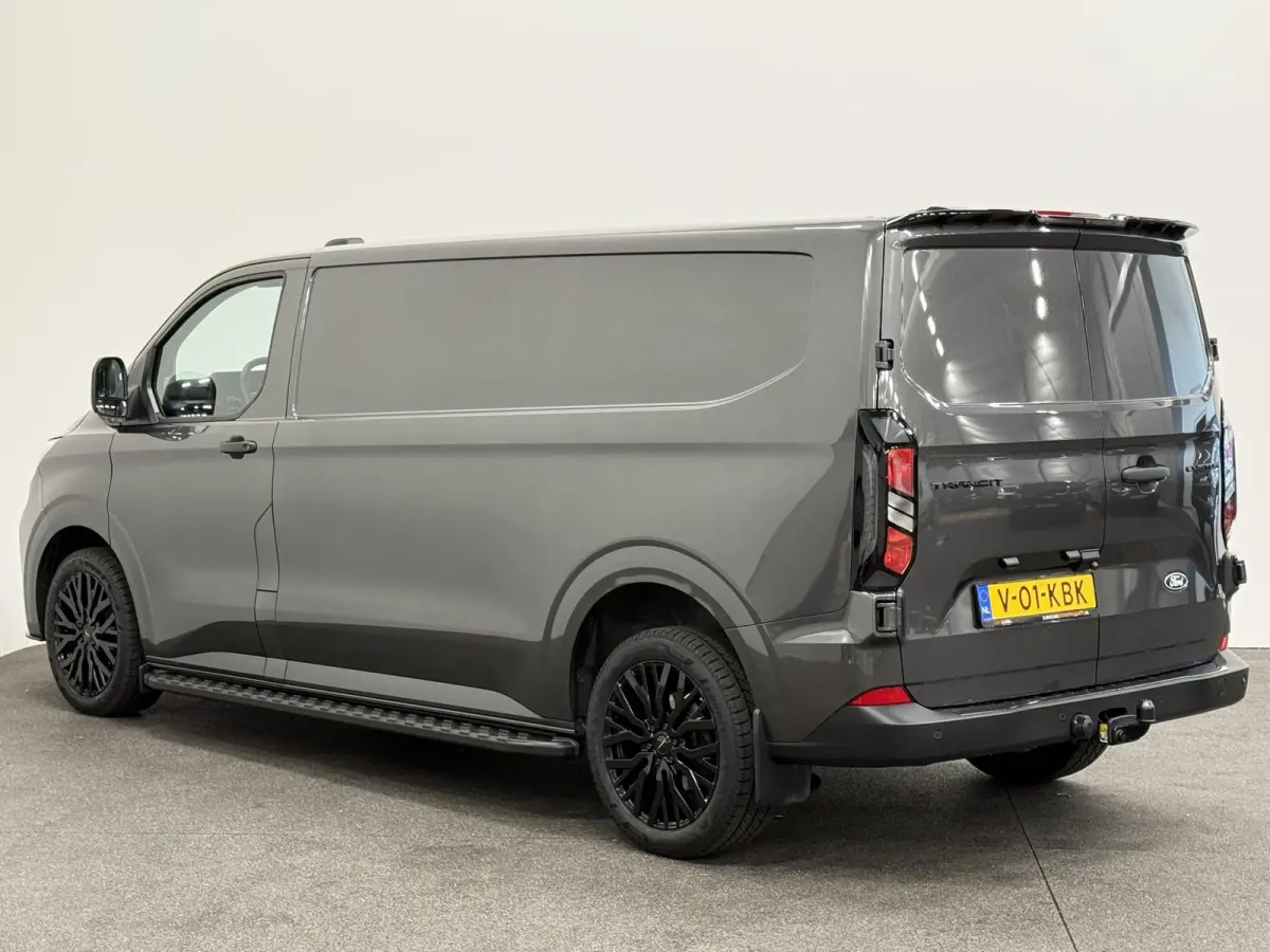 300 2.0 TDCI L2H1 EC Sport Nieuw Model Automaat Apple CarPlay Adaptive Cruise Control Navigatie Parkeersensoren Lichtmetalen velgen Trekhaak Camera Climate Control