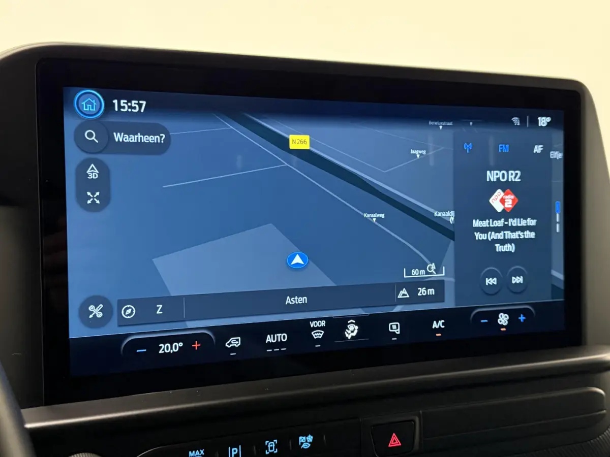 300 2.0 TDCI L2H1 EC Sport Nieuw Model Automaat Apple CarPlay Adaptive Cruise Control Navigatie Parkeersensoren Lichtmetalen velgen Trekhaak Camera Climate Control