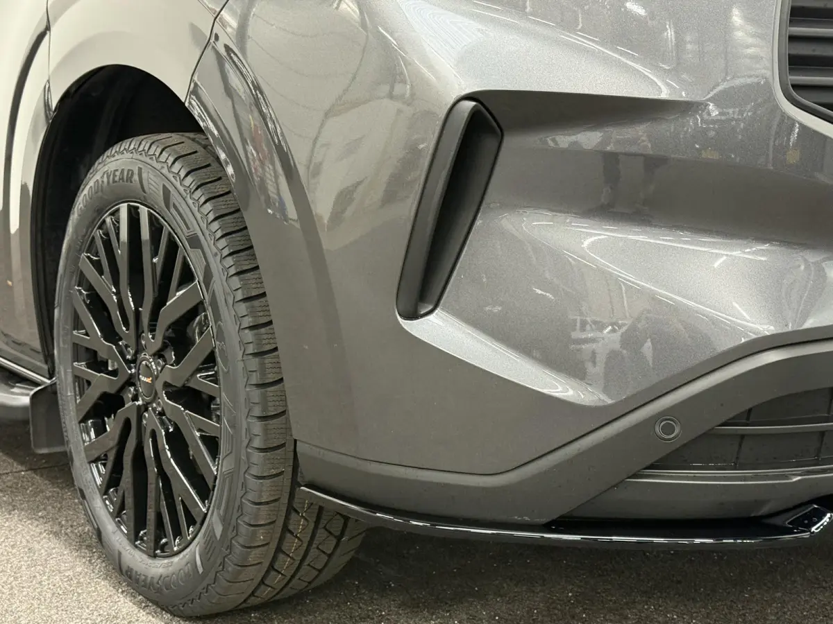 300 2.0 TDCI L2H1 EC Sport Nieuw Model Automaat Apple CarPlay Adaptive Cruise Control Navigatie Parkeersensoren Lichtmetalen velgen Trekhaak Camera Climate Control