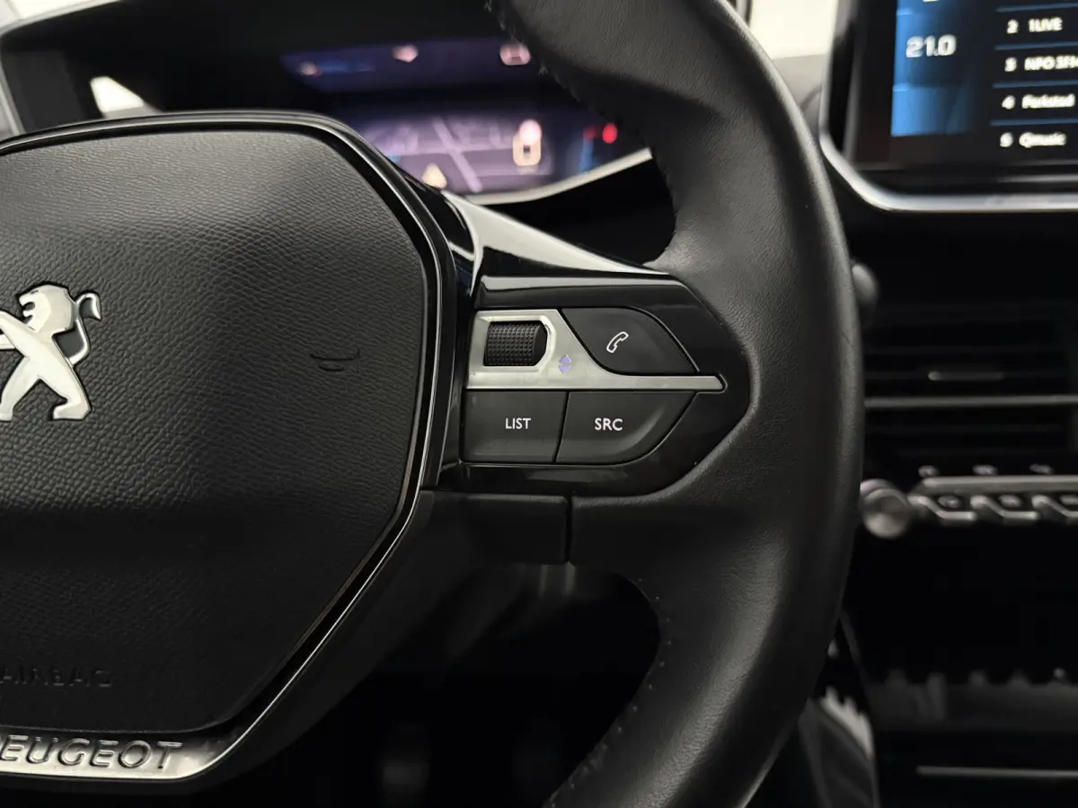 1.2 PureTech Allure Pack | Virtual | Camera | Cruise | Trekhaak | Carplay | Navi | Parkeersens. | NAP
