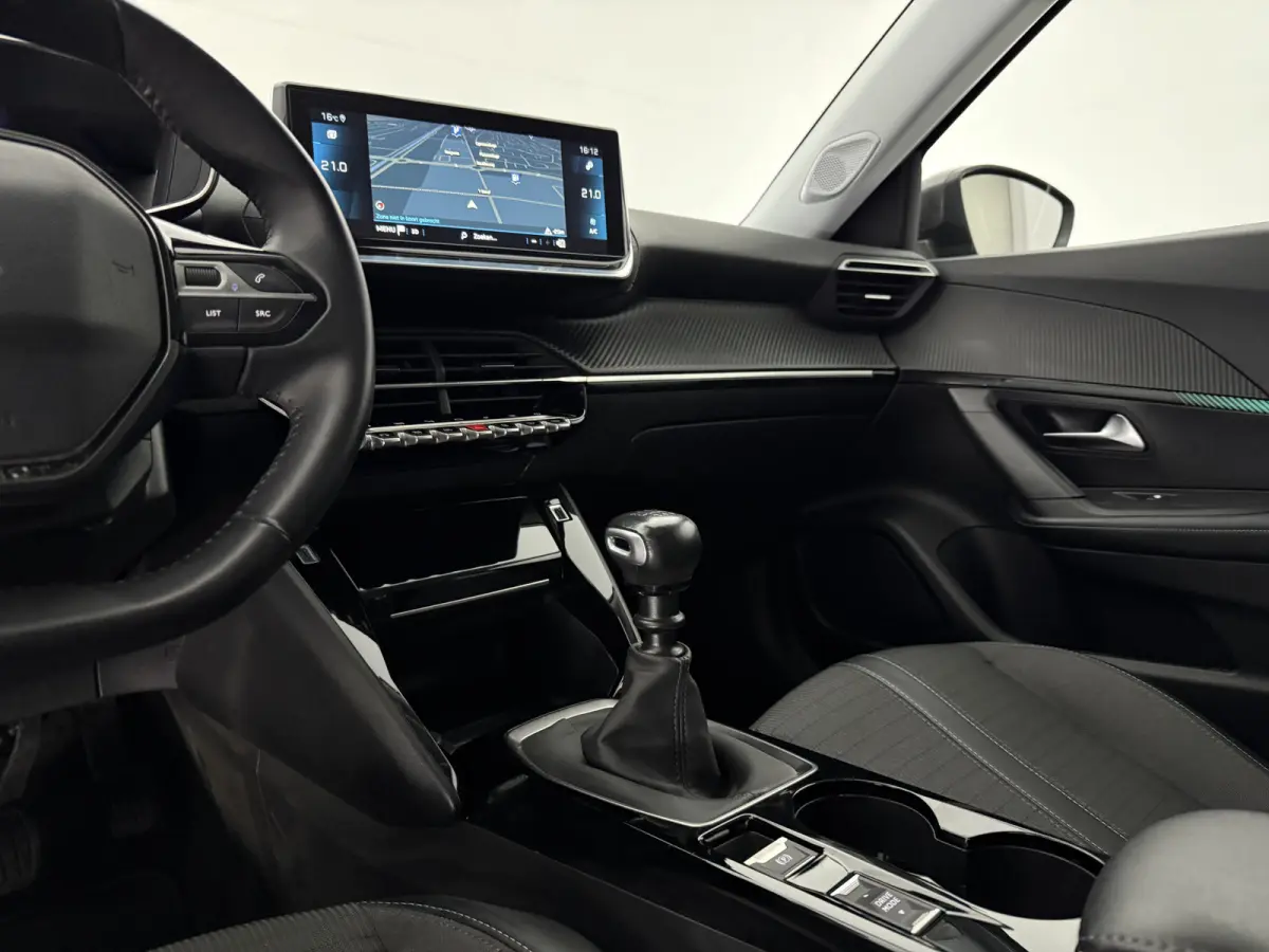 1.2 PureTech Allure Pack | Virtual | Camera | Cruise | Trekhaak | Carplay | Navi | Parkeersens. | NAP